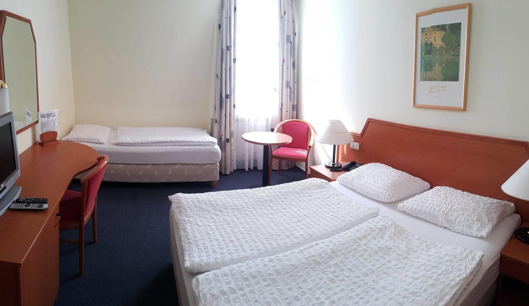 Hotel Alpina Кранска гора Екстериор снимка