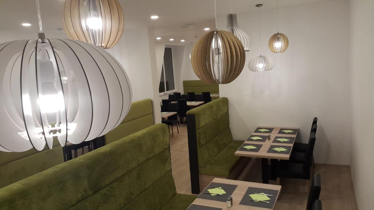 Hotel Alpina Кранска гора Екстериор снимка