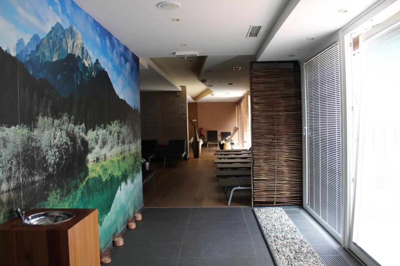 Hotel Alpina Кранска гора Екстериор снимка